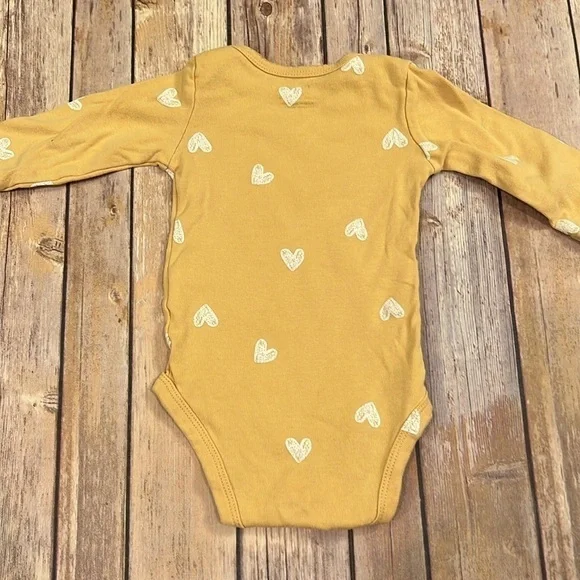 6 Month Girls Carters Onesies Bundle - Picture 11 of 11